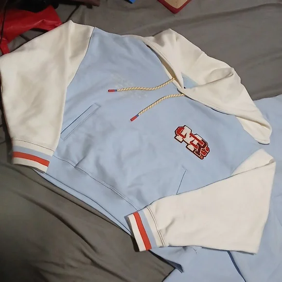 Air Jordan (Madison Chateau Rouge)Light Blue‎ and White Tracksuit. Sz.Sm - Picture 5 of 12